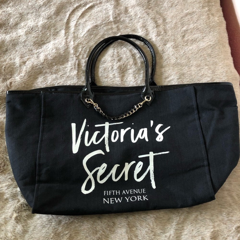 Victoria’s Secret tote bag